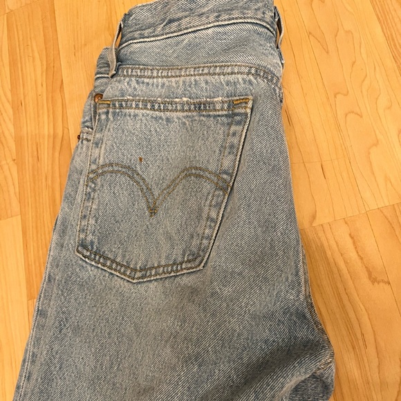 Levi’s Wedgie Skinny Size 26 - Picture 2 of 2